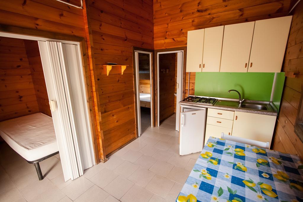 Villaggio Camping Uria 弗切瓦拉诺 外观 照片